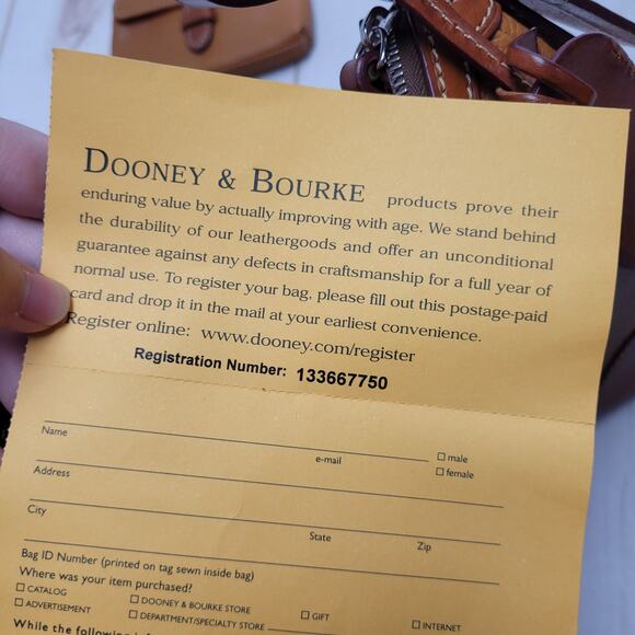 Dooney and Bourke Harrison hobo shoulder bag Brown leather crescent - Picture 5 of 10